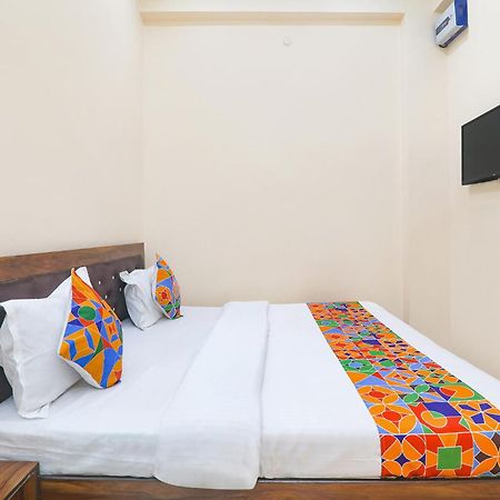 Fabhotel Rk Palace Ayodhya 外观 照片