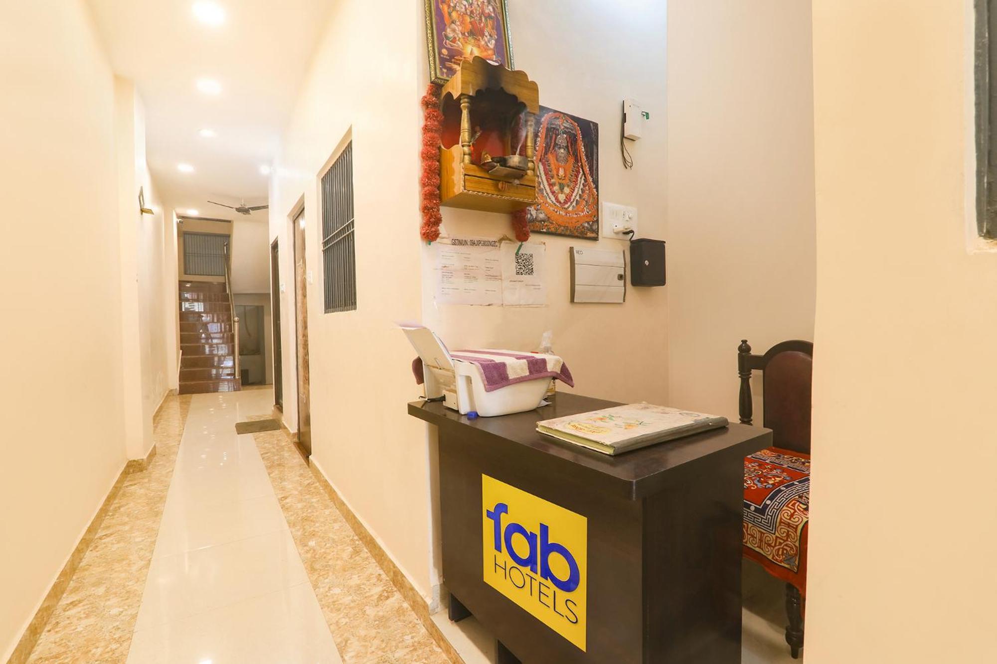 Fabhotel Rk Palace Ayodhya 外观 照片